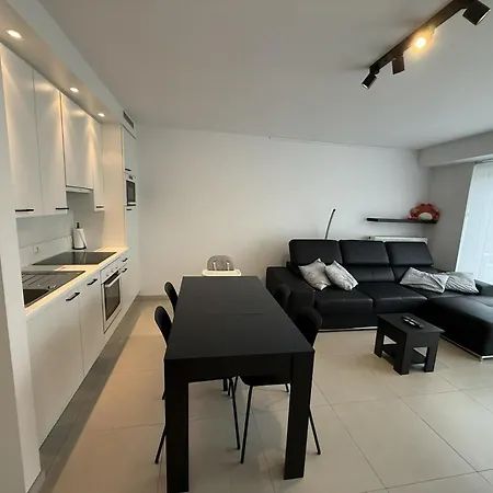 Cozy Retreat For 4 شقة