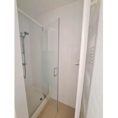 Cozy Retreat For 4 * أوستدوينكيرك